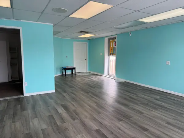 58 Ontario ST N, Lambton Shores, ON N0M 1T0