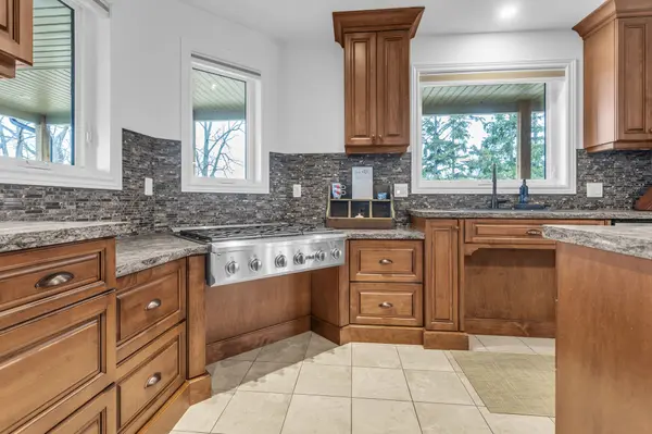 54 Albert ST, Norwich, ON N0J 1P0