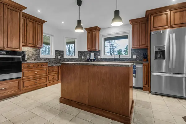 54 Albert ST, Norwich, ON N0J 1P0