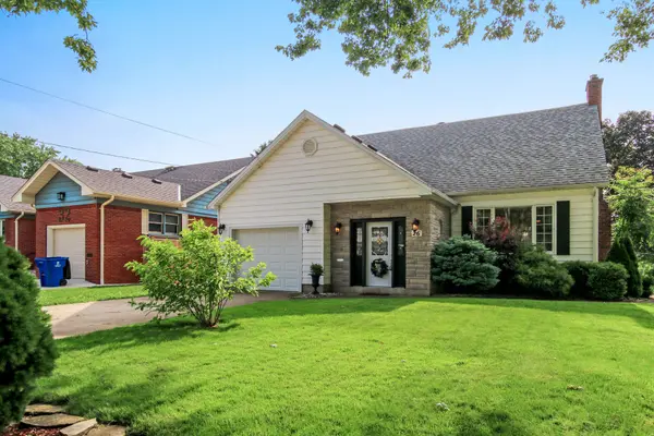 26 Grand AVE, Chatham-kent, ON N8A 4J9