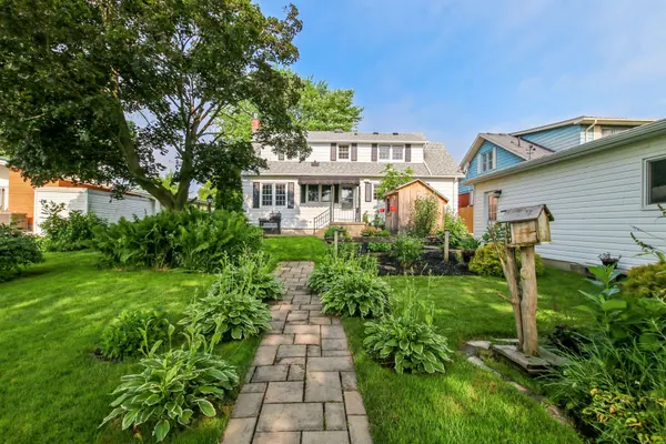 26 Grand AVE, Chatham-kent, ON N8A 4J9