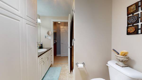 125 William ST N #402, Brockton, ON N0G 2V0