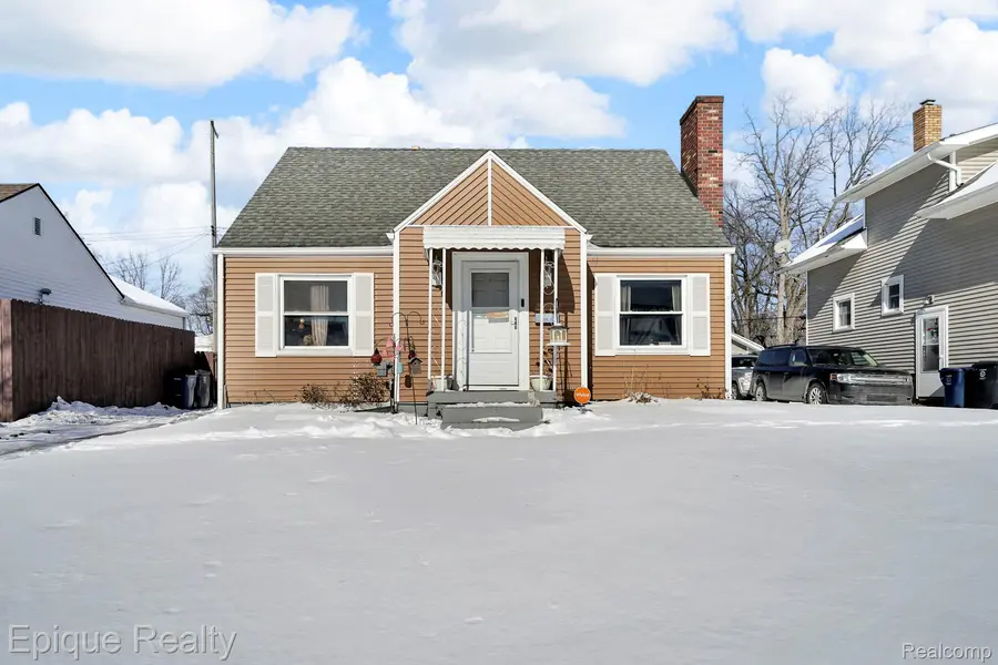 361 Buckingham AVE, Flint, MI 48507