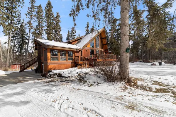 21078 Township Road 461, Rural Camrose County, AB T0B 3L0