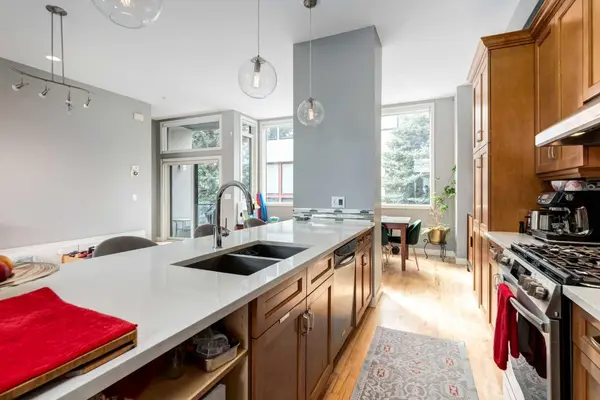 1720 12 ST SW #107, Calgary, AB T2T3M9