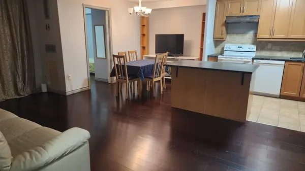 20 Edgecliff Golfway E #1715, Toronto C11, ON M3C 3A4