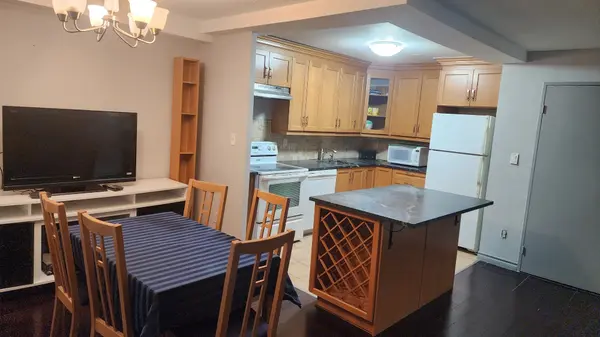 20 Edgecliff Golfway E #1715, Toronto C11, ON M3C 3A4