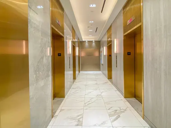 950 Portage Pkwy #4607, Vaughan, ON L4K 0J7