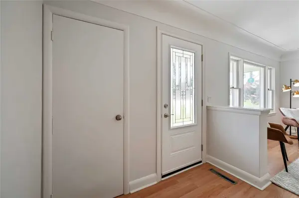 45 Main ST N, Milton, ON L0P 1B0