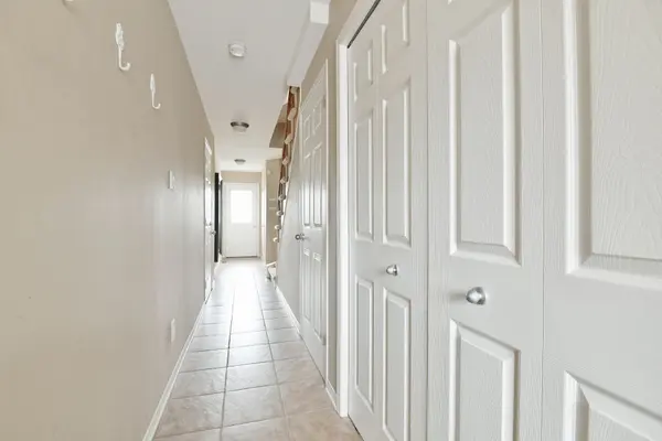 90 Edenvale DR #221, Kanata, ON K2K 3N8