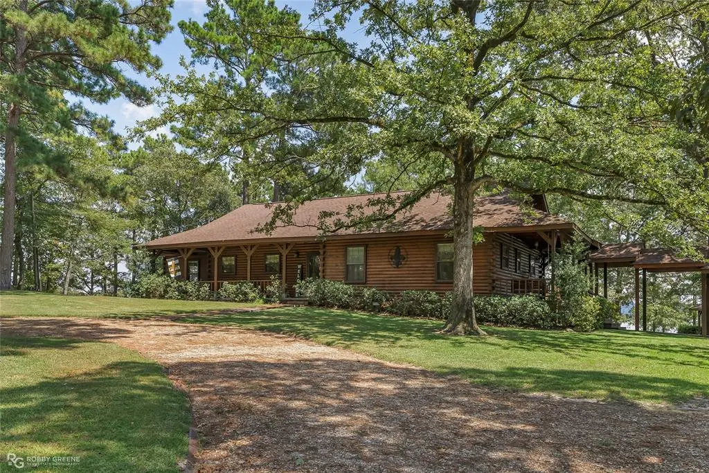 929 Village Drive, Zwolle, LA 71486