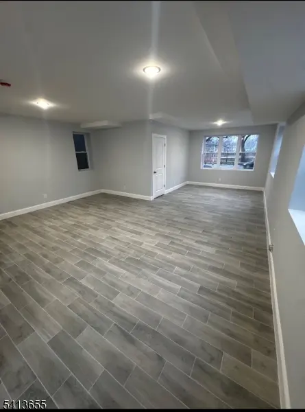 80 S Devine St, Newark City, NJ 07106