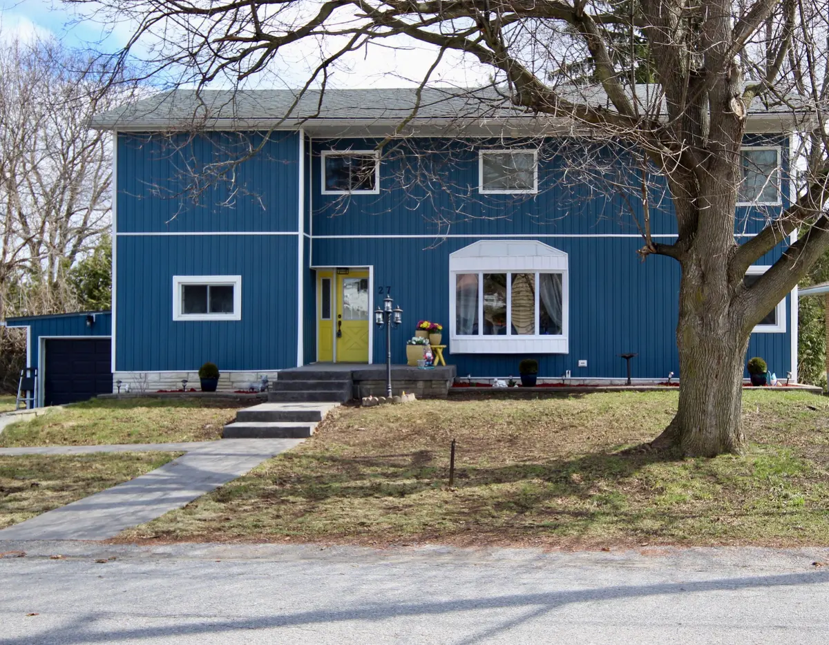 27 Meade ST, Brighton, ON K0K 1H0