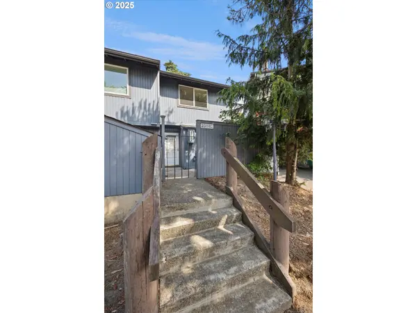 23882 NE TREEHILL DR, Wood Village, OR 97060