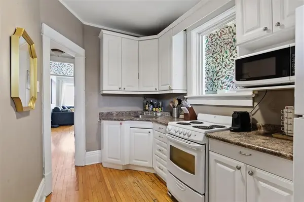 183 Harrow ST, Winnipeg, MB R3M 0A1