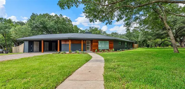 5205 Lockwood Drive, Waco, TX 76710