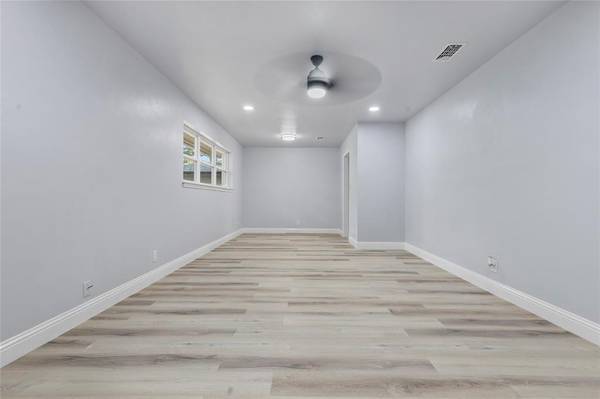 1016 Keith Drive, Hurst, TX 76053