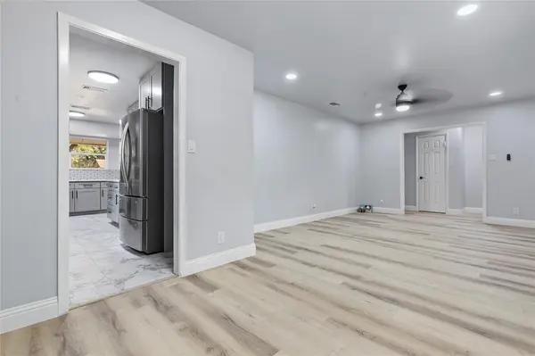 1016 Keith Drive, Hurst, TX 76053