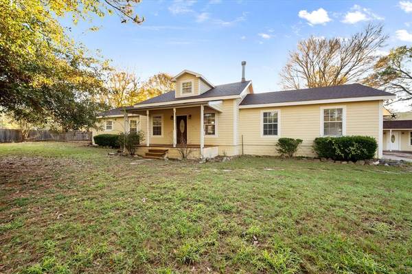 8124 Fm 416, Streetman, TX 75859