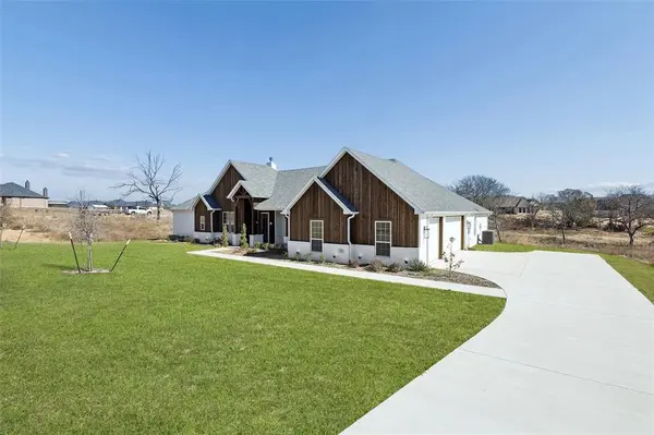 257 Coalson Crossing, Azle, TX 76020