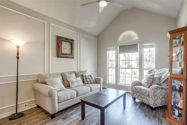 5366 Desert Falls Drive, Fort Worth, TX 76137