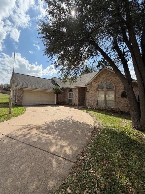 629 N Parks Drive, Desoto, TX 75115