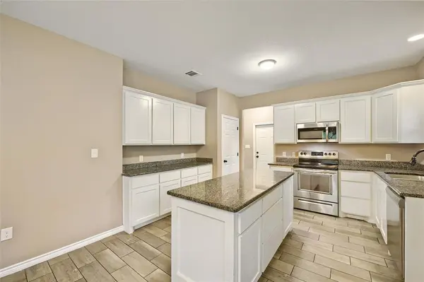 1101 Baird Street, Cleburne, TX 76033