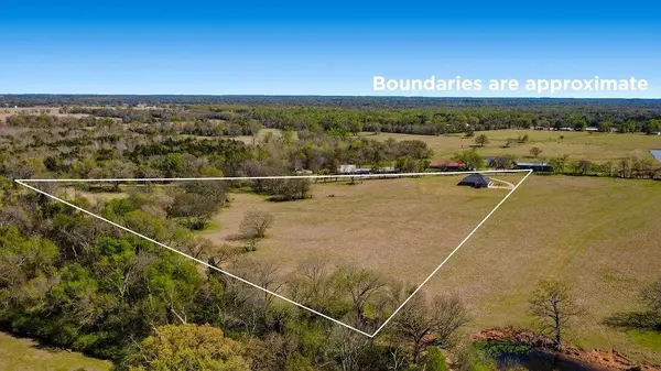 1416 County Road 2329, Como, TX 75431
