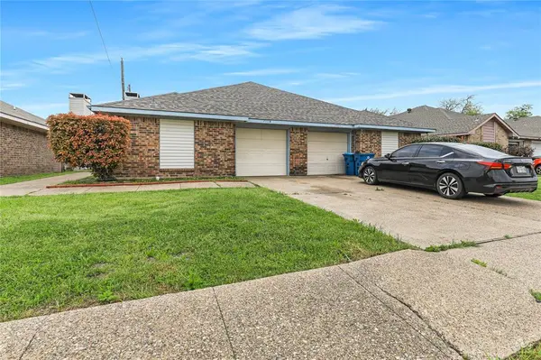 7506 Amherst Drive #A & B, Rowlett, TX 75088