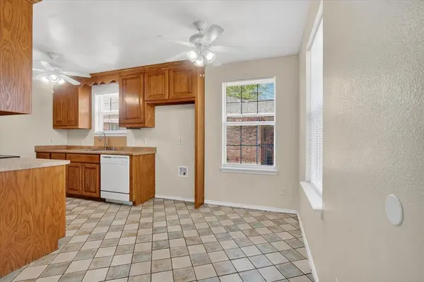 509 W Cedar Street, Gunter, TX 75058