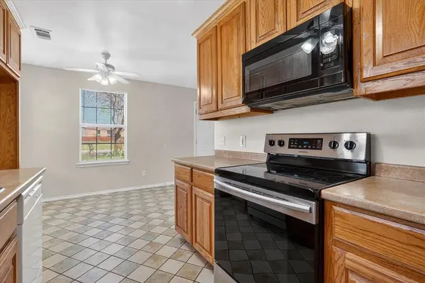 509 W Cedar Street, Gunter, TX 75058