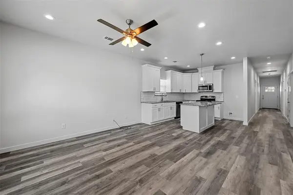 517 E Heron Street, Denison, TX 75021