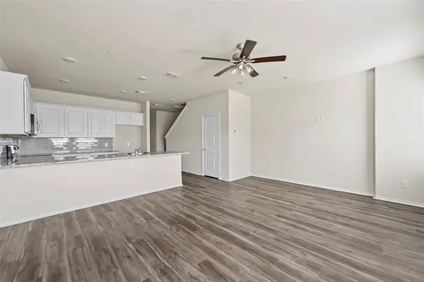 601 Thomas Street #2, Bonham, TX 75418