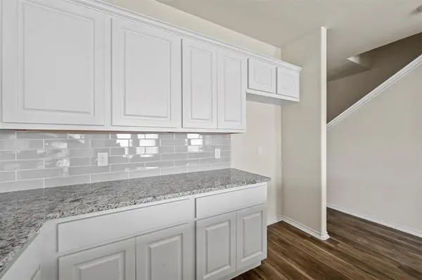 601 Thomas Street #2, Bonham, TX 75418