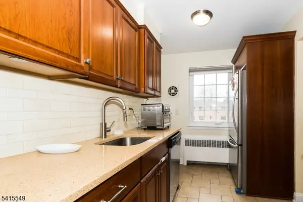 16D Troy Dr, Springfield Twp., NJ 07081