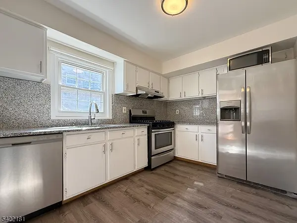 45 Wedgewood Dr #125, Verona Twp., NJ 07044