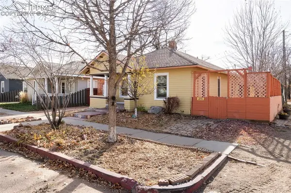 219 E Jefferson ST, Colorado Springs, CO 80907
