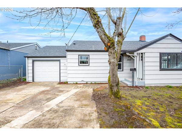 1305 S 2ND ST, Lebanon, OR 97355