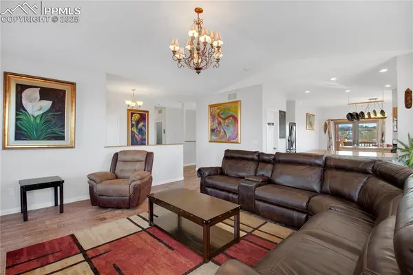 946 S Greenway AVE, Pueblo West, CO 81007