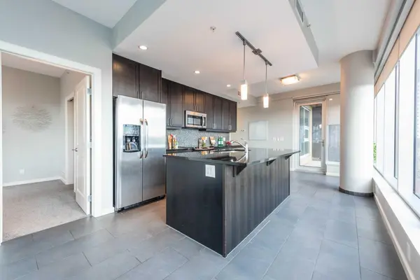 211 13 AVE SE #1307, Calgary, AB T2G 1E1