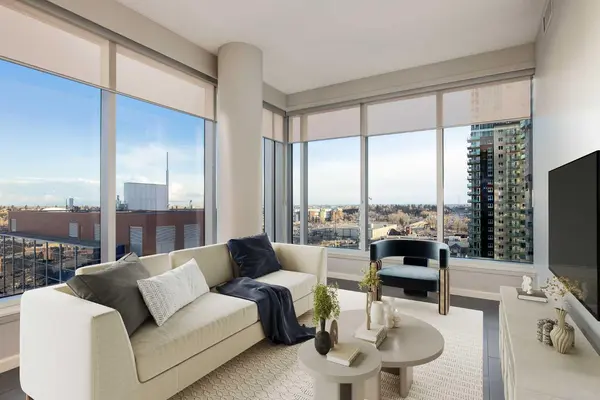 211 13 AVE SE #1307, Calgary, AB T2G 1E1