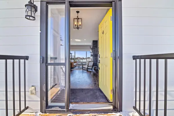 48229 365 AVE E, Rural Foothills County, AB T1S 5W8