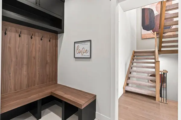 91 South Shore RD, Chestermere, AB T1X 2S2