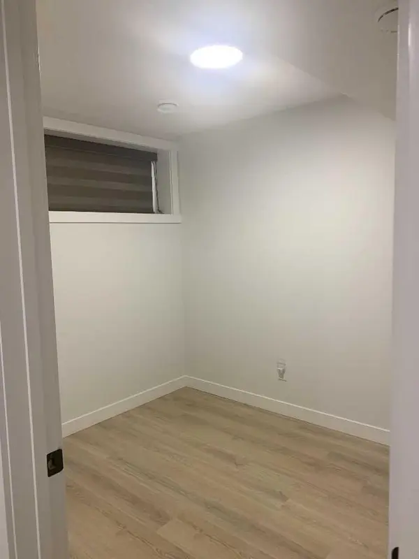 50 Corner Ridge Mews NE, Calgary, AB T3N 1X4