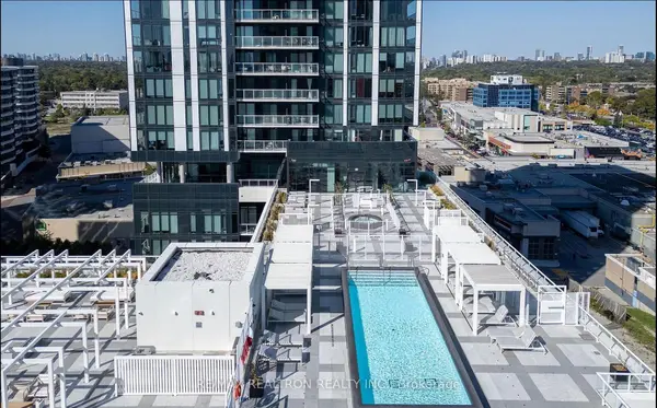 50 O'neill RD #1701, Toronto C13, ON M3C 0R1