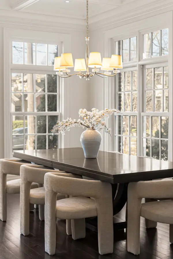 243 Rose Park DR, Toronto C09, ON M4T 1R6