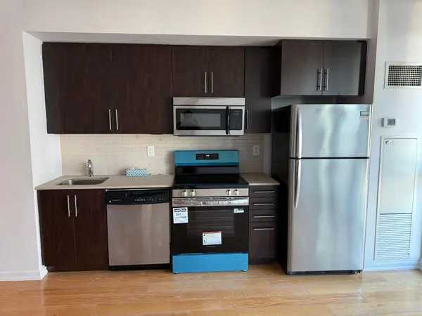 65 Bremner BLVD #3506, Toronto C01, ON M5J 0A7