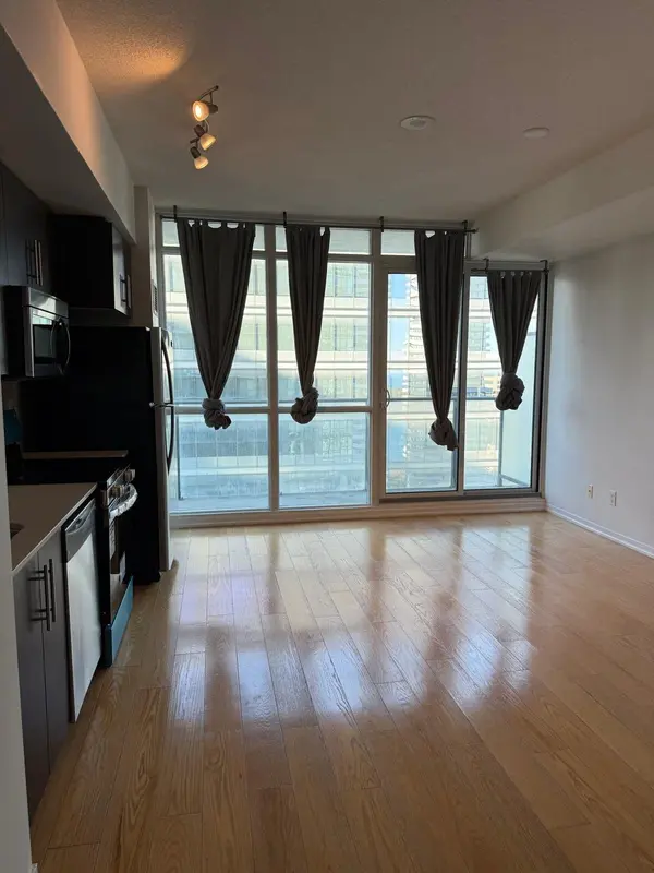 65 Bremner BLVD #3506, Toronto C01, ON M5J 0A7