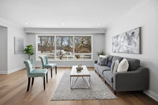 532 Park RD N, Oshawa, ON L1J 4M7