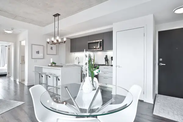 665 Kingston RD #503, Toronto E02, ON M4E 0B6